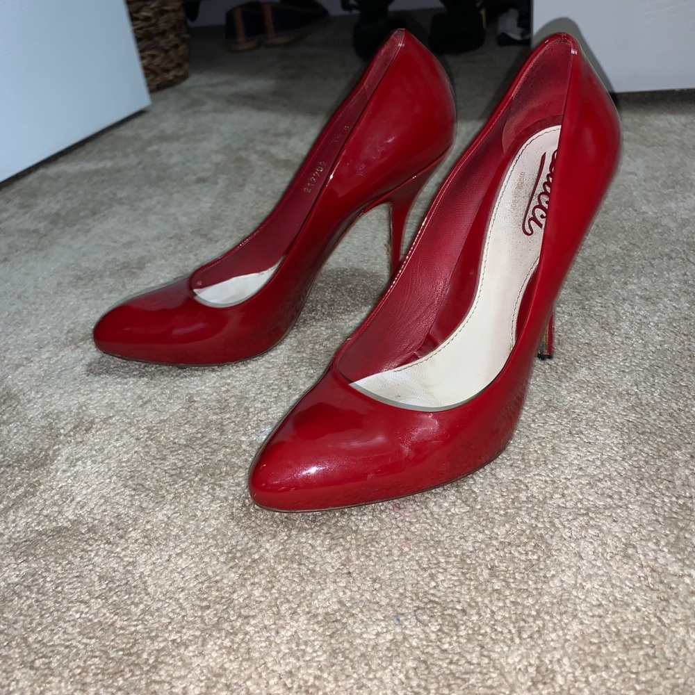Gucci Red Patent Leather Pointed Toe Stiletto Heels